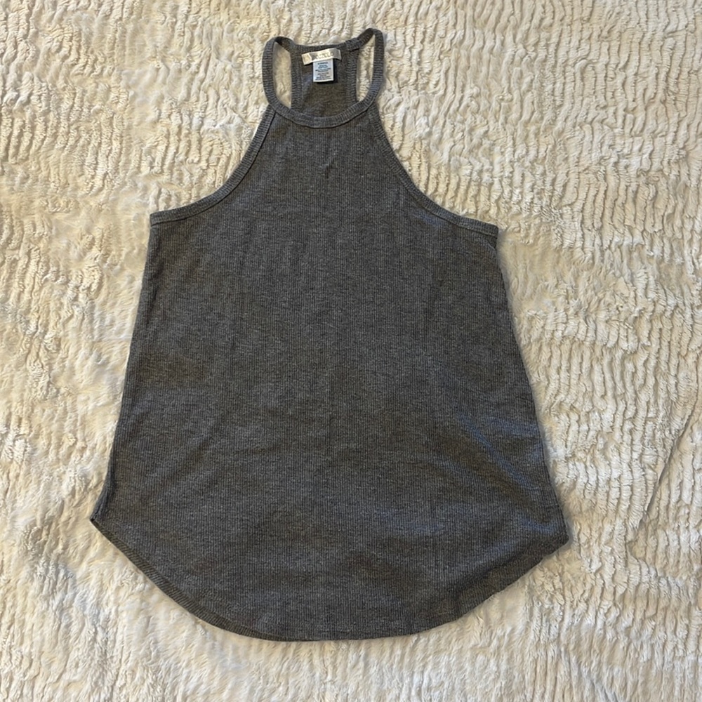 Gray ribbed flowy halter top